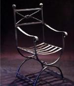 

Стол с подлакътници от ковано желязо