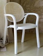 Пластмасови столове за градини