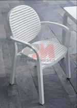 Столове от пластмаса